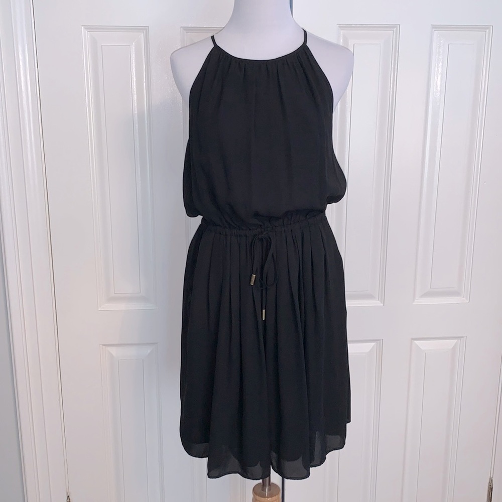 The perfect little black dress 🖤